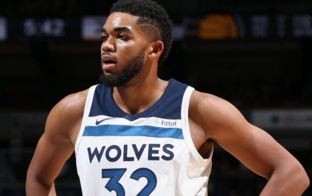 浙江队官方：赛后将为弗兰克举行告别仪式，请在赛后稍作等待（浙江队公告：比赛结束后为弗兰克举办告别仪式，敬请赛后留步）