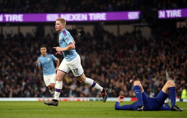 瓜达拉哈拉抽中巴萨后狂欢如夺冠（抽到巴萨，瓜达拉哈拉欢庆仿佛已夺冠）