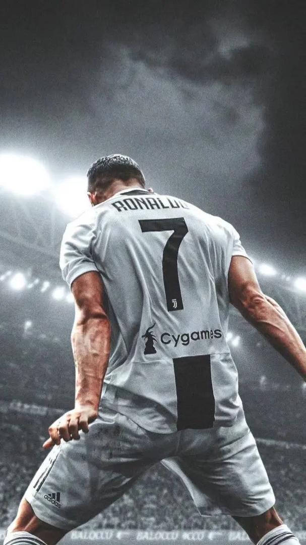 邮报：伊恩-拉什突发健康问题入院，在ICU呆了2天目前情况良好（《邮报》：伊恩-拉什突发健康状况入院，ICU观察两日后目前情况良好）