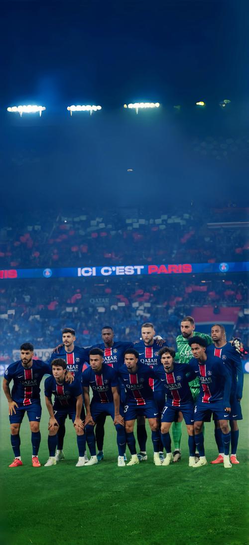 望无大碍！纪卓投射三分下落踩到陶汉林崴脚 后者被吹违体犯规（愿无大碍！纪卓三分出手落地踩到陶汉林致脚踝崴伤，陶汉林被吹违体犯规）